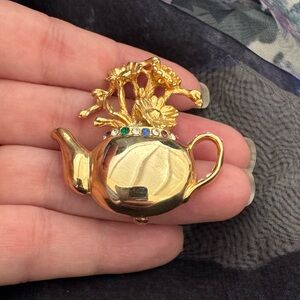 Vintage Gold Tone Teapot Flower Brooch w/ Multicolor Rhinestones Whimsical Pin
